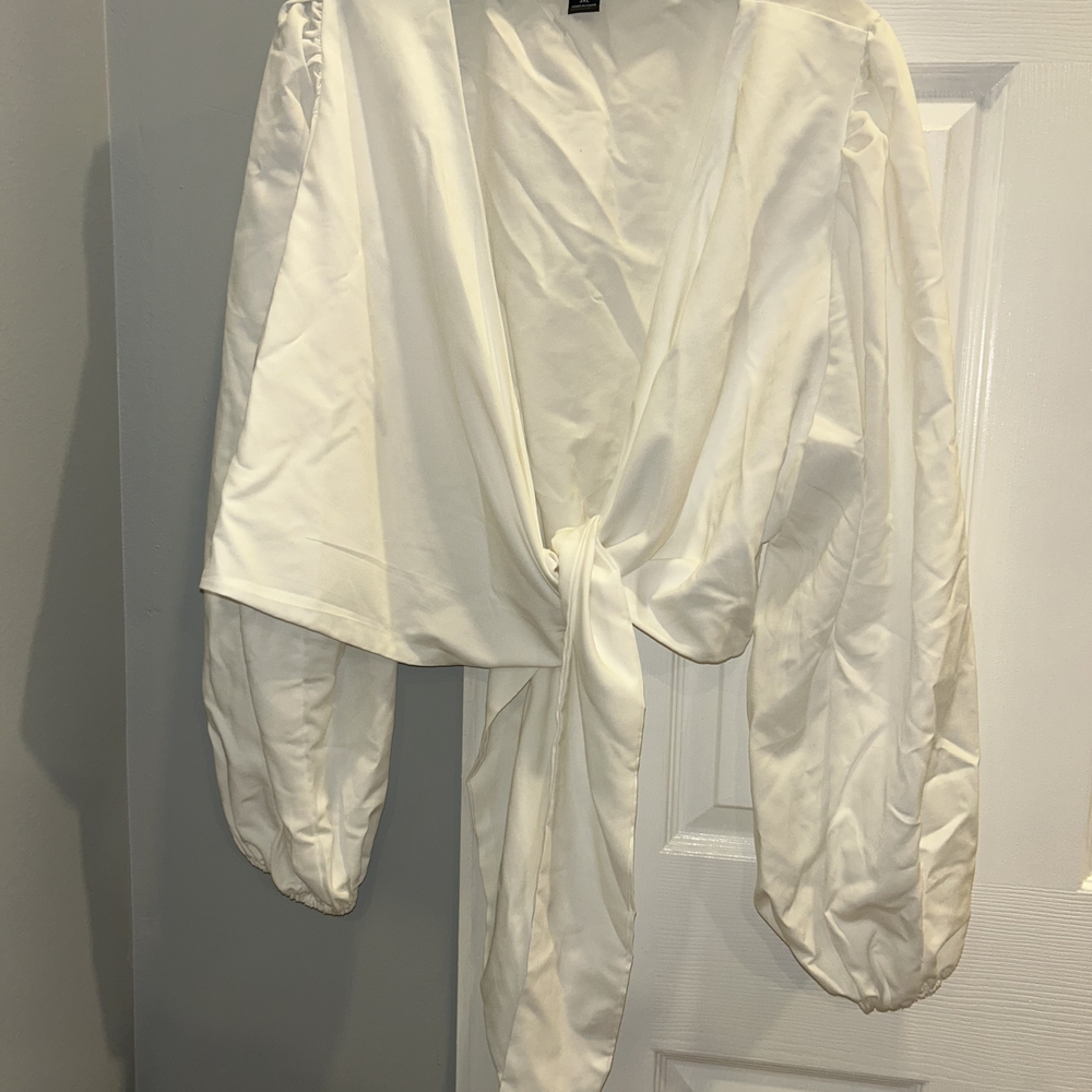 Elegant White Tie-Front Blouse